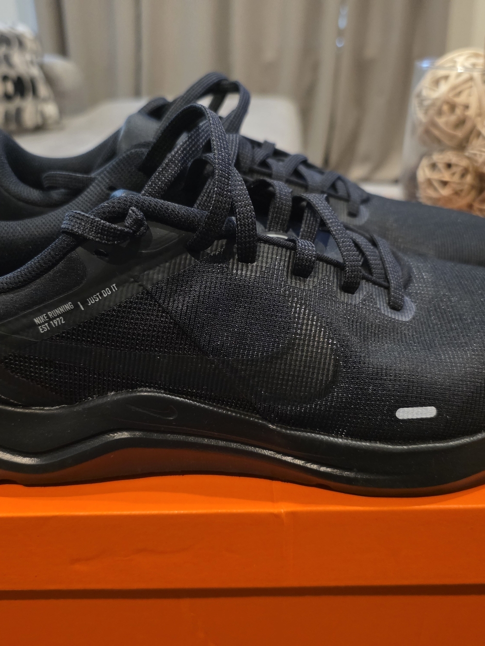 Nike Men's Black Athletic Mesh Running Sneakers